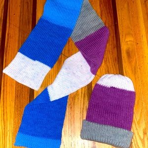 SOLD NWT Hand made knitted hat and scarf set